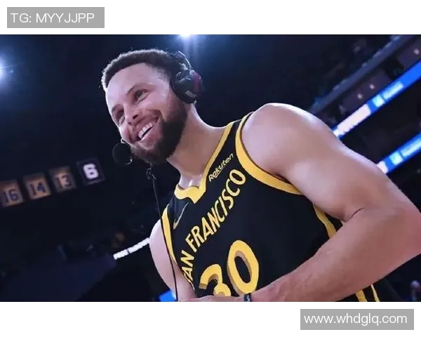 库里荣膺月度最佳球员殊荣展现绝佳状态实至名归